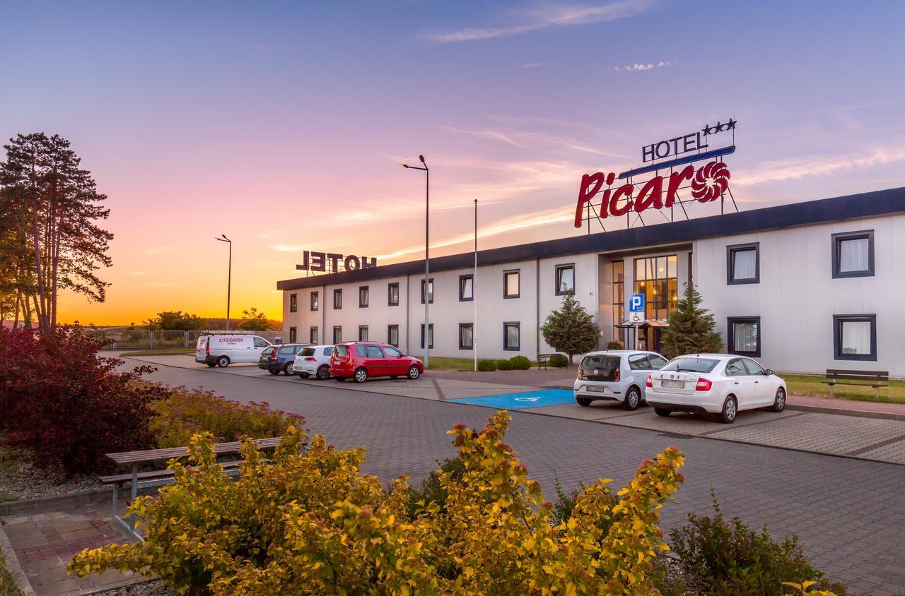 Hotel Picaro Stok Lagow (Swiebodzin) Exterior foto